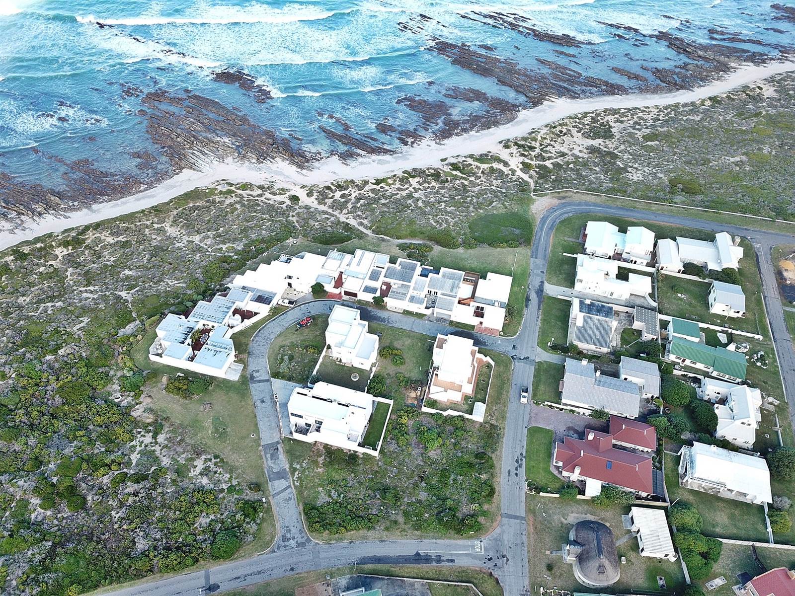 334 m² Land available in Struisbaai photo number 11