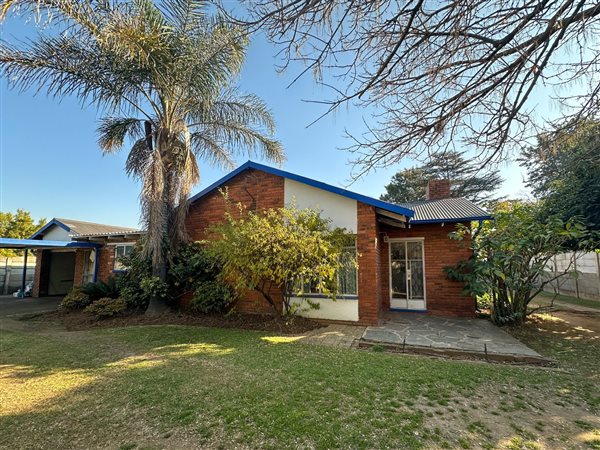 4 Bedroom House 4 Bedroom House