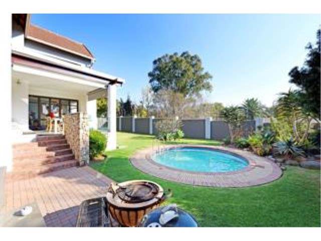 3 Bed House in Olivedale photo number 17
