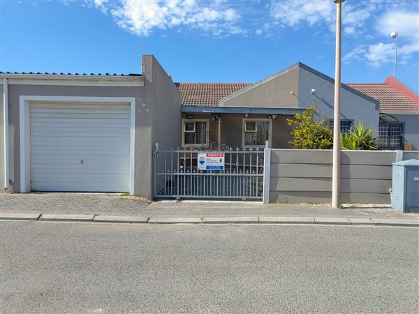 2 Bedroom House 2 Bedroom House