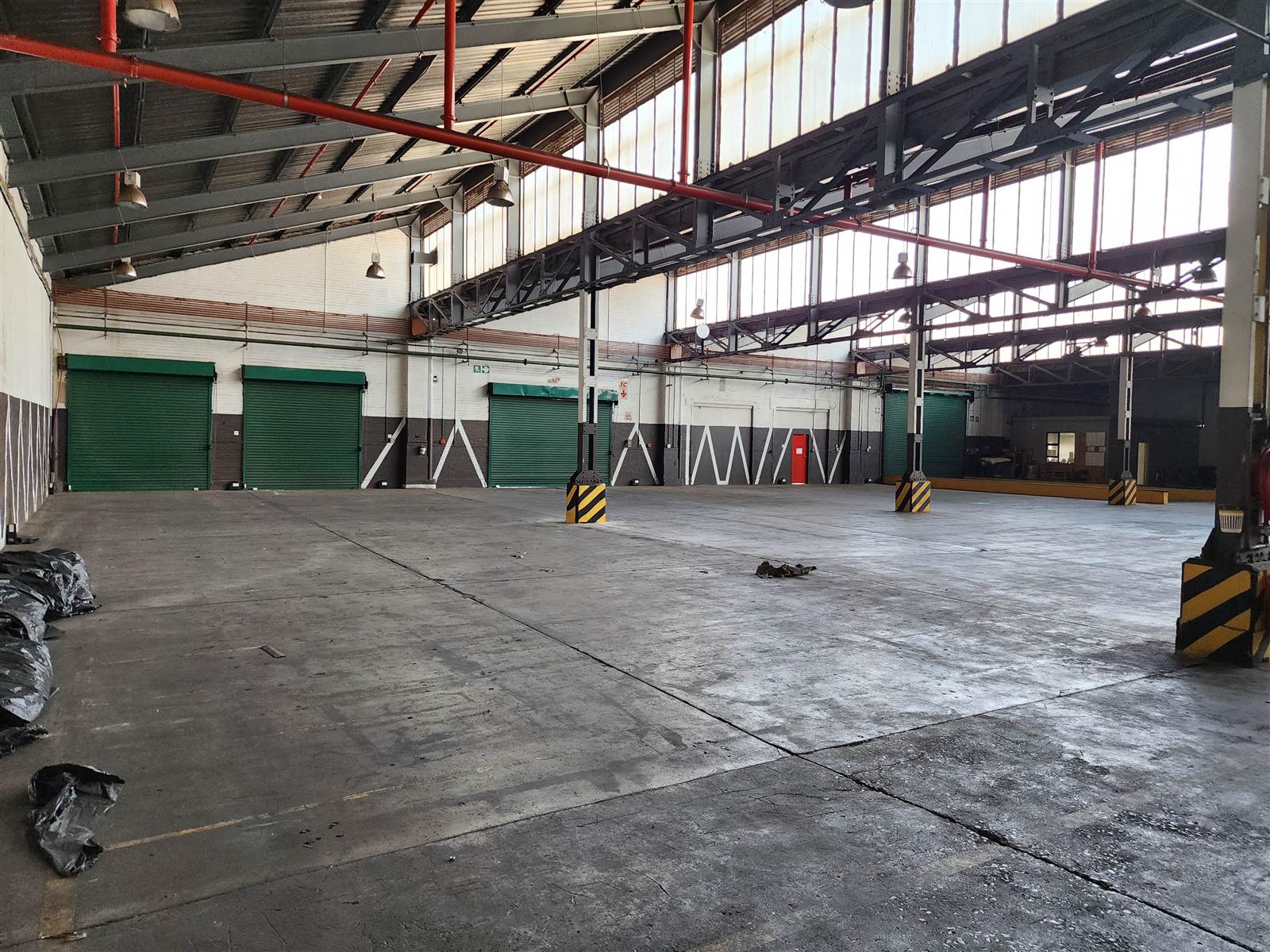 12500  m² Industrial space in Isando photo number 8