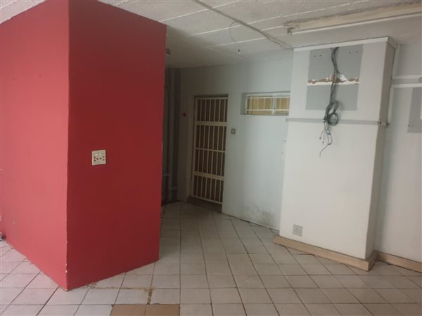 40  m² Commercial space