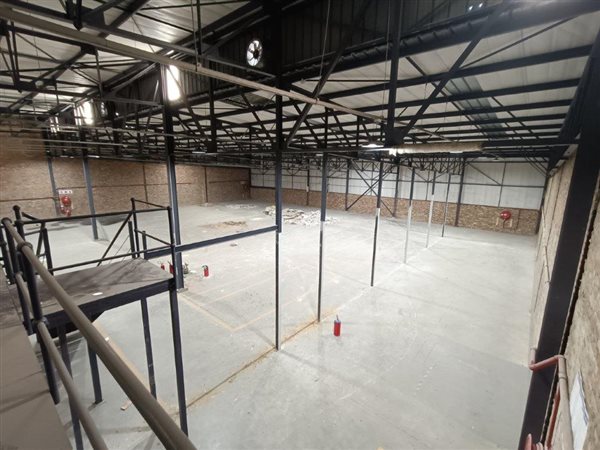 1 513 m² Industrial space 1 513 m² Industrial space