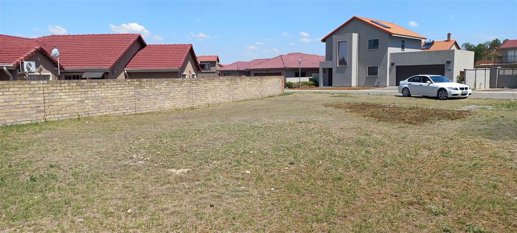 458 m² Land available in Waterval East photo number 3