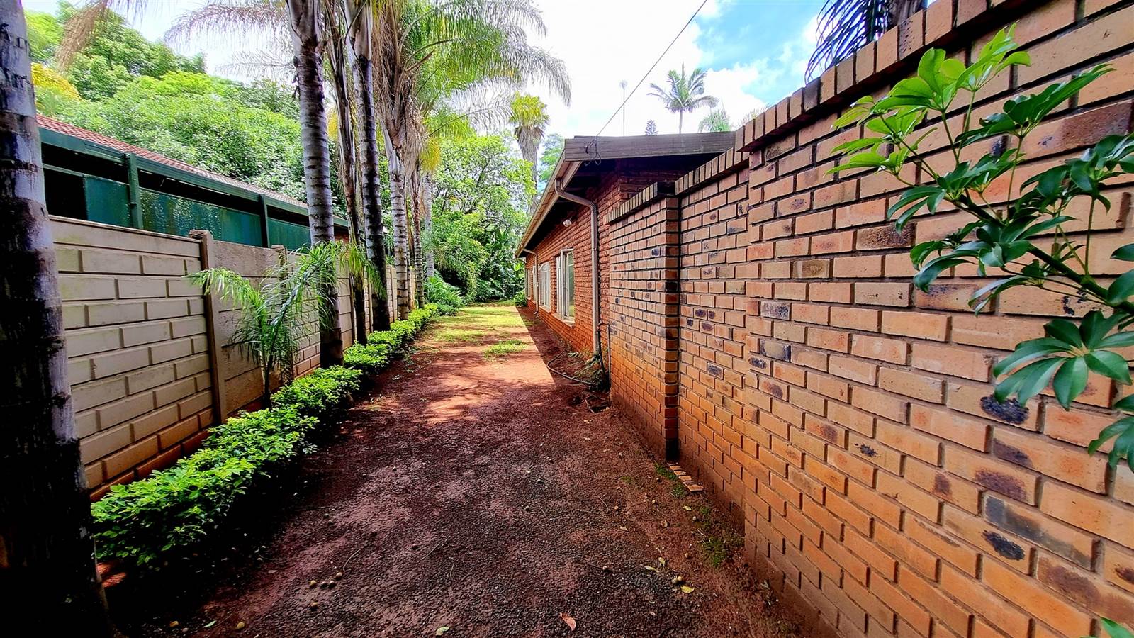5 Bed House in Louis Trichardt photo number 25