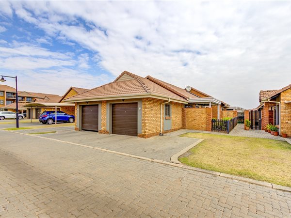 3 Bedroom House 3 Bedroom House
