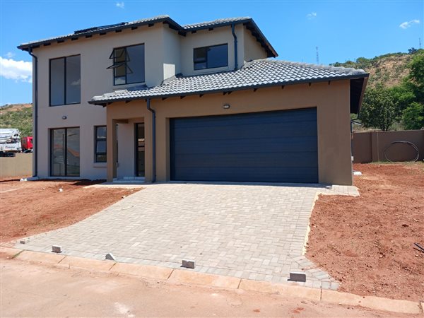 4 Bedroom House 4 Bedroom House