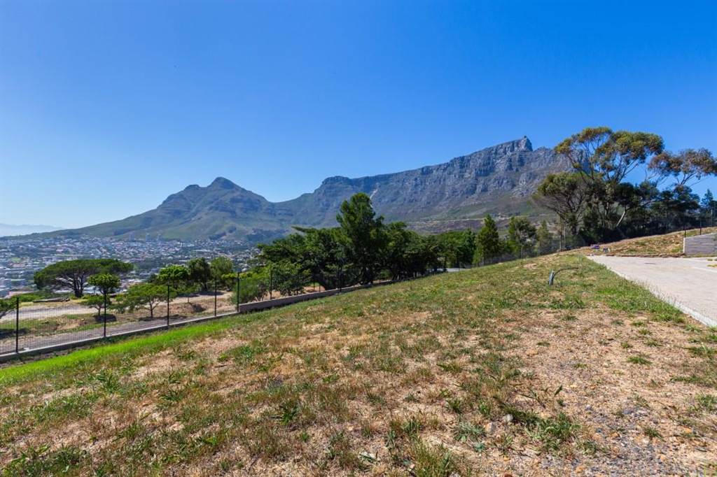 500 m² Land available in Tamboerskloof photo number 1