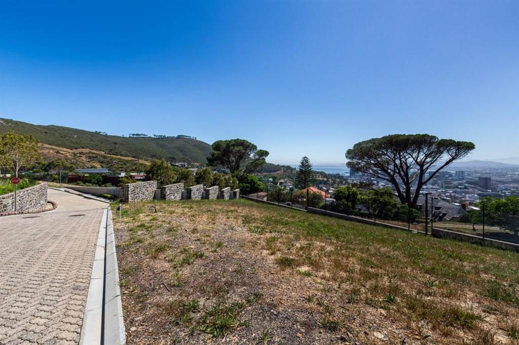 500 m² Land available in Tamboerskloof photo number 4