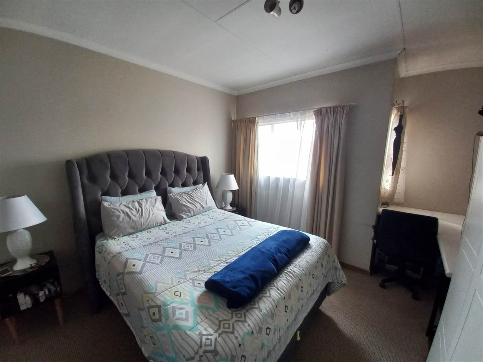 1 Bed Apartment in Glen Marais photo number 8