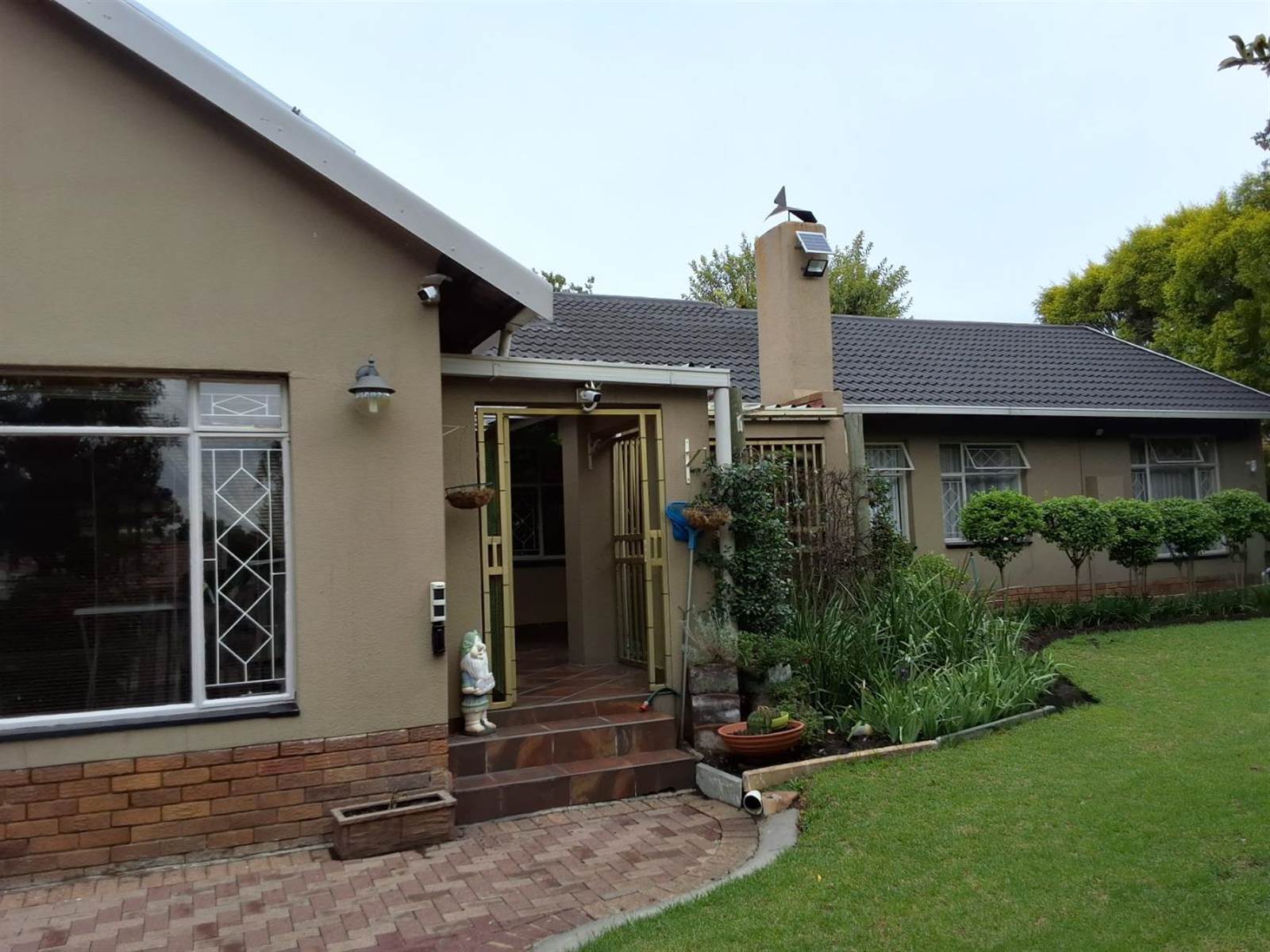 4 Bed House in Secunda Central photo number 2