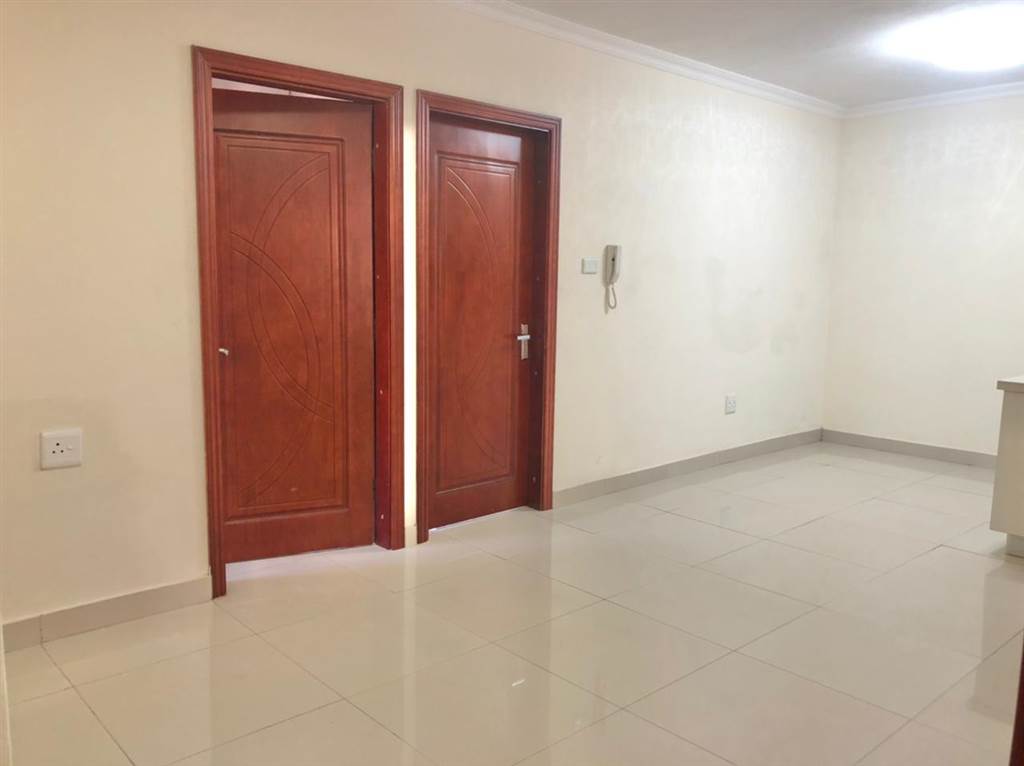 3 Bed Apartment in Greyville photo number 18