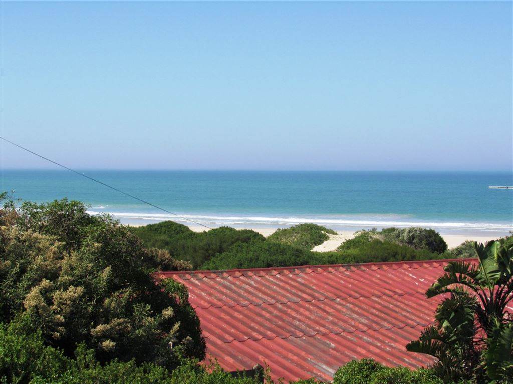 730 m² Land available in Paradise Beach photo number 3