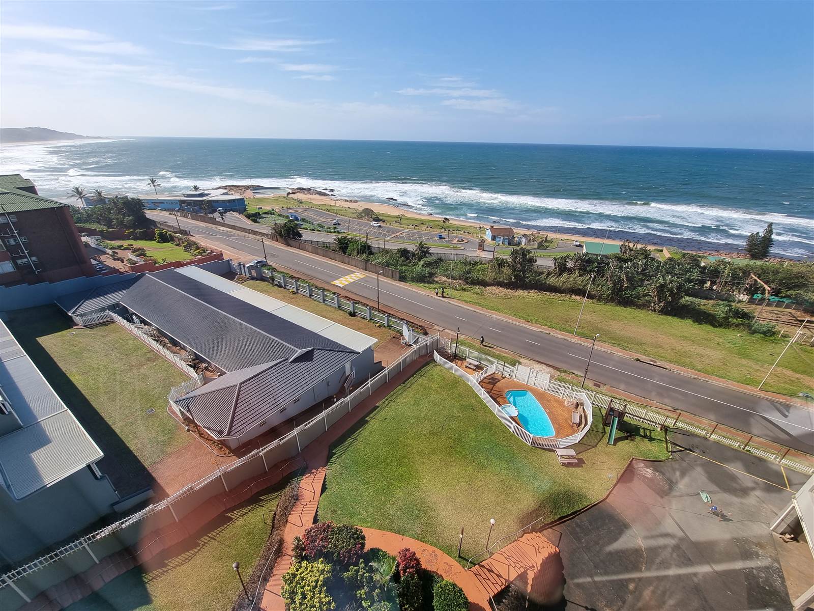 1 Bed Apartment in Scottburgh Central photo number 17