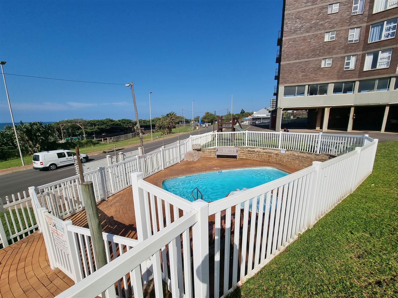 1 Bed Apartment in Scottburgh Central photo number 20