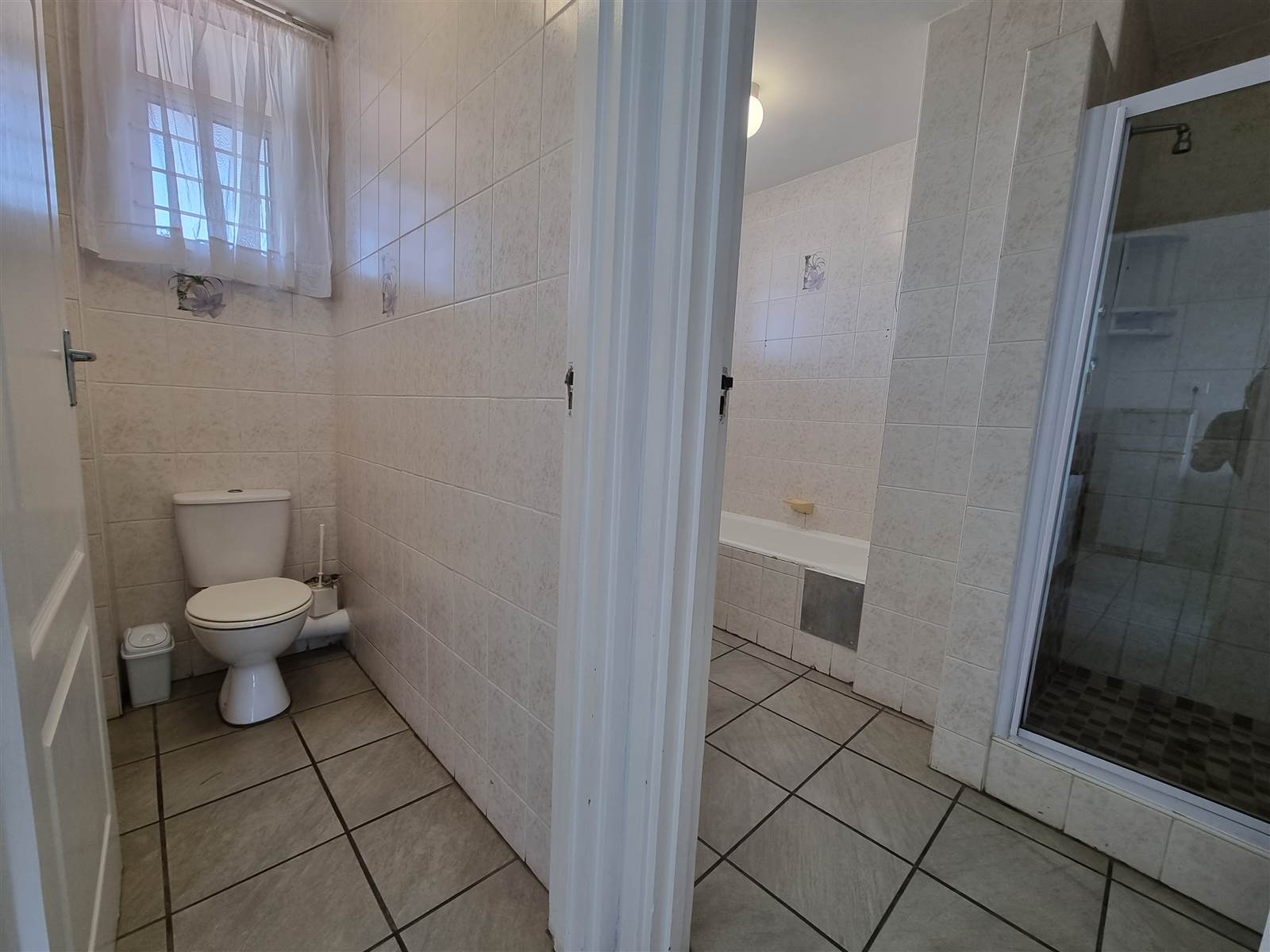 1 Bed Apartment in Scottburgh Central photo number 13