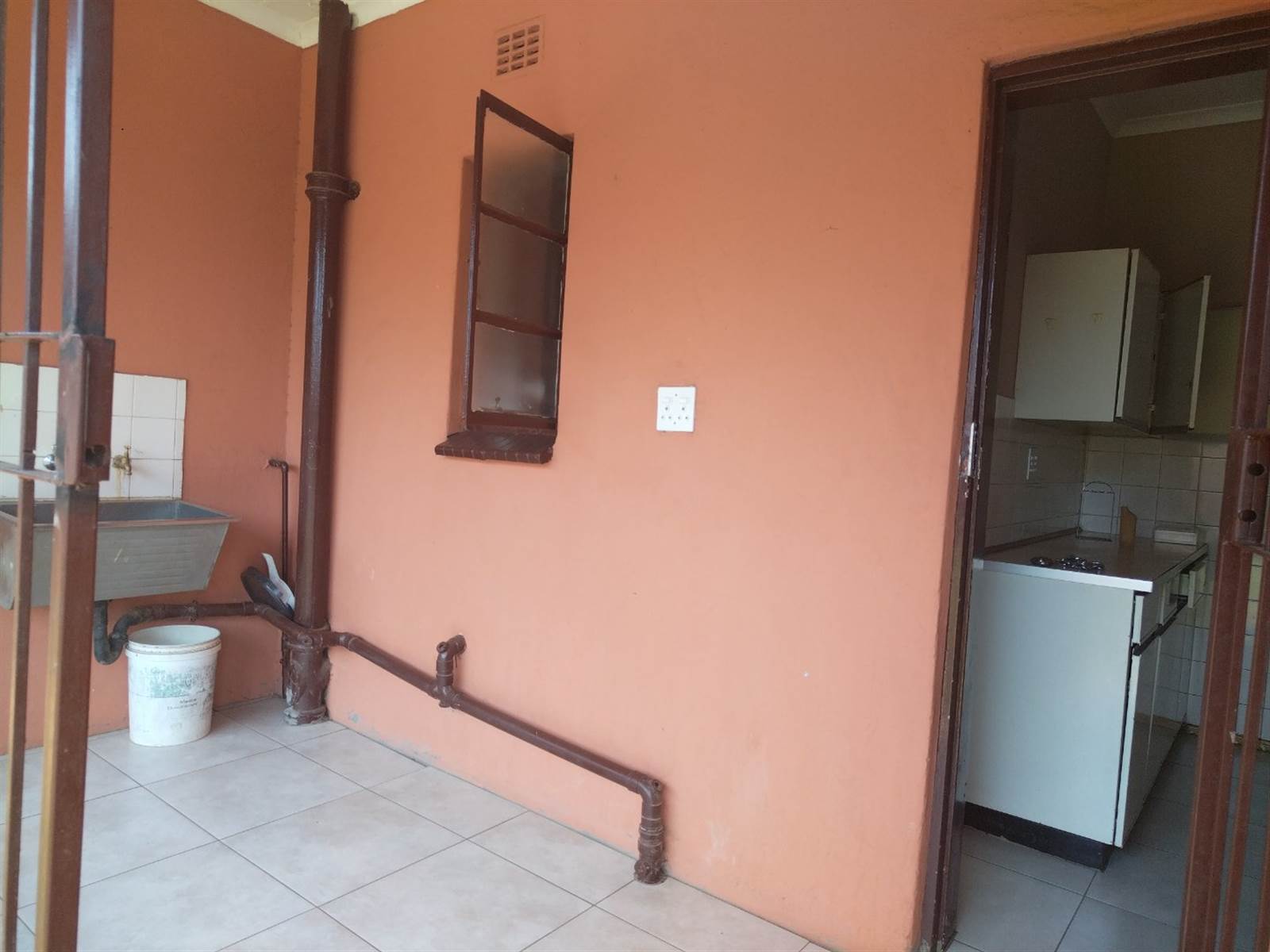 3 Bed House in Pretoria West photo number 4