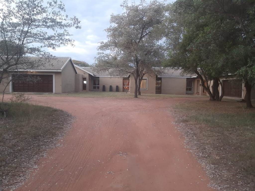 5 Bed House in Thabazimbi photo number 4