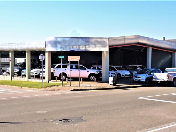 638  m² Commercial space in Mossel Bay Central