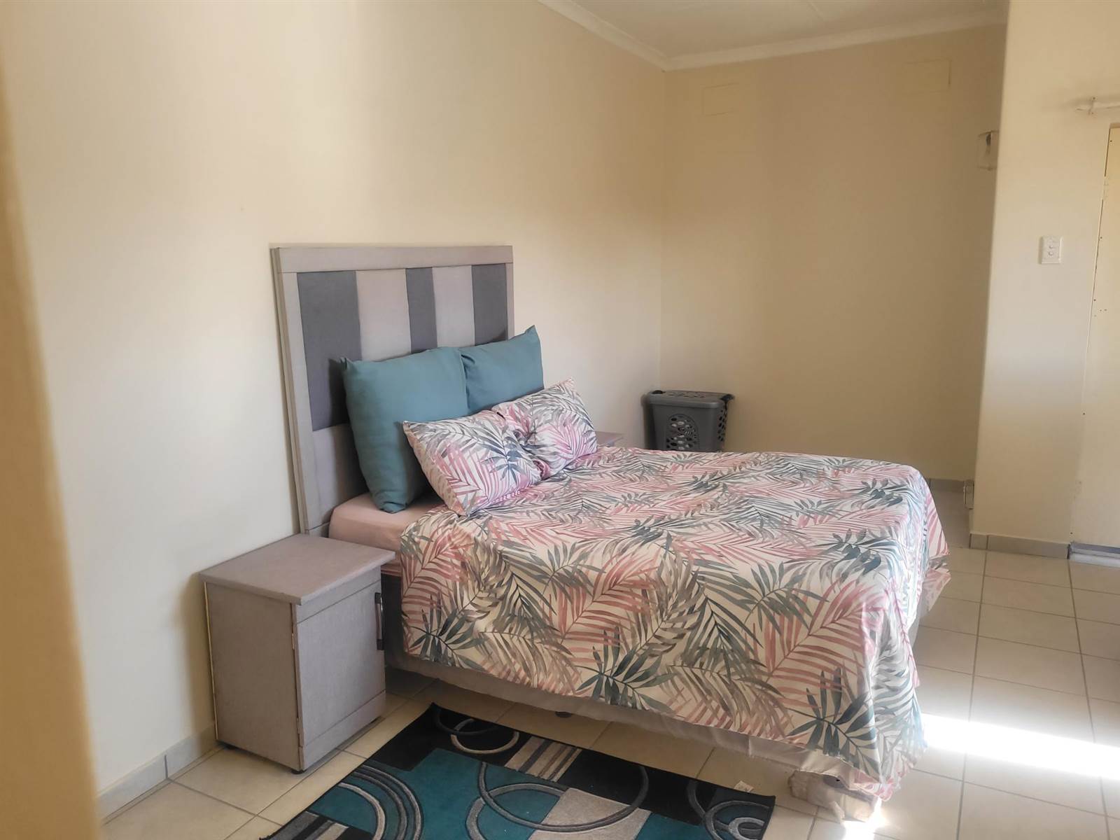 1 Bed Flat in Pretoria West photo number 6