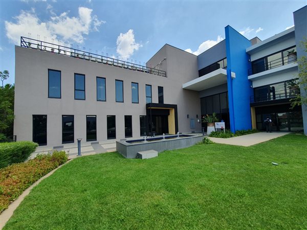 539  m² Commercial space in Bryanston