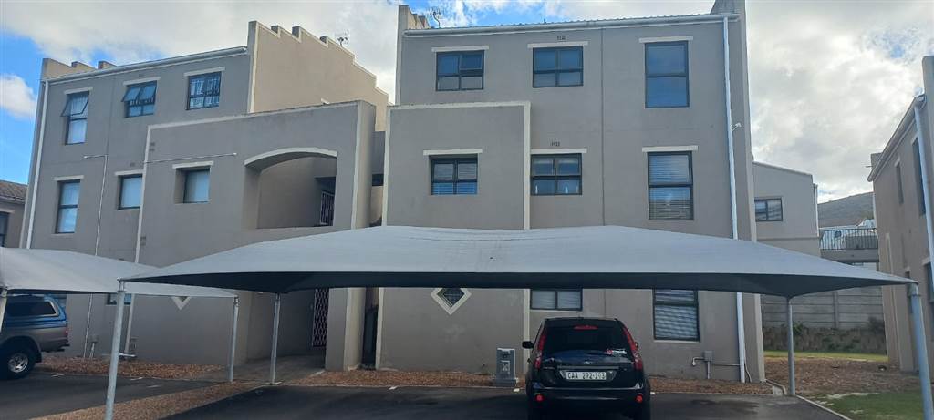 2 Bed Apartment in Parow North photo number 2