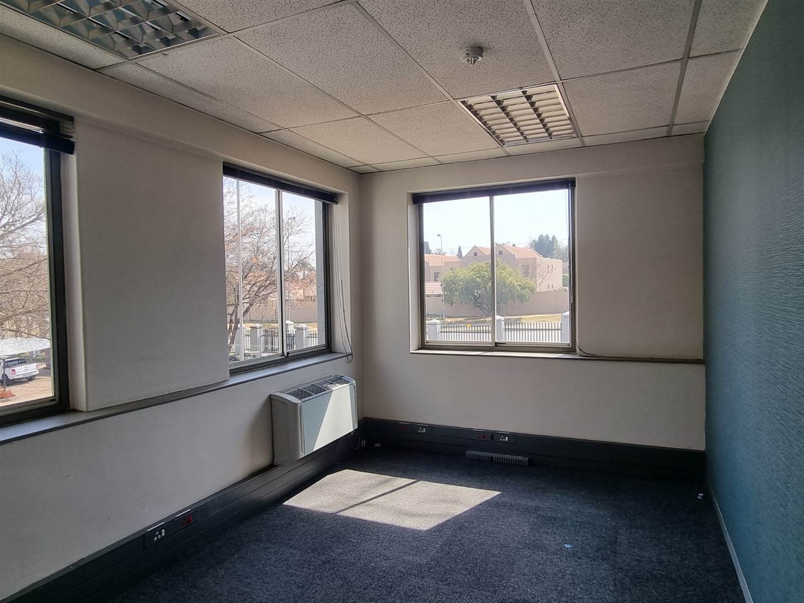 200  m² Commercial space in Woodmead photo number 6