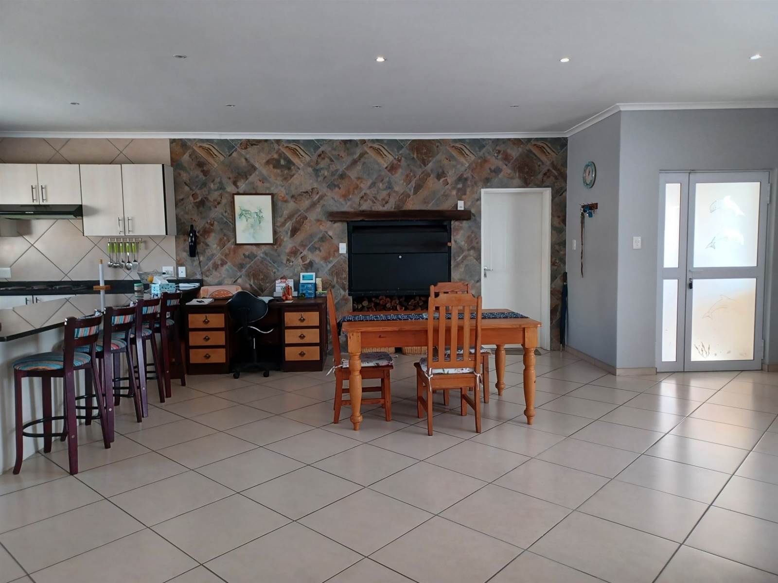 4 Bed House in Port Owen photo number 20