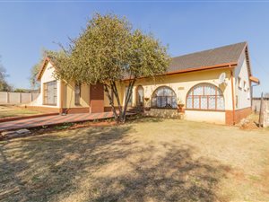 4 Bed House in Welgedacht
