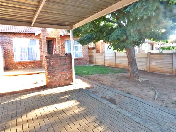 2 Bedroom Townhouse 2 Bedroom Townhouse