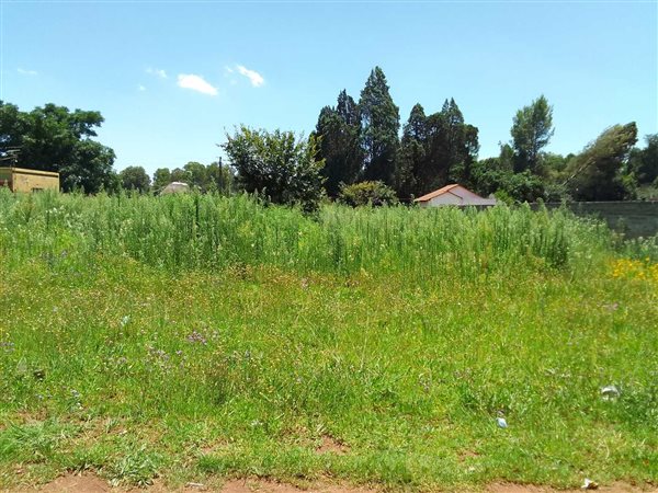 1 707 m² Land available in Henley on Klip