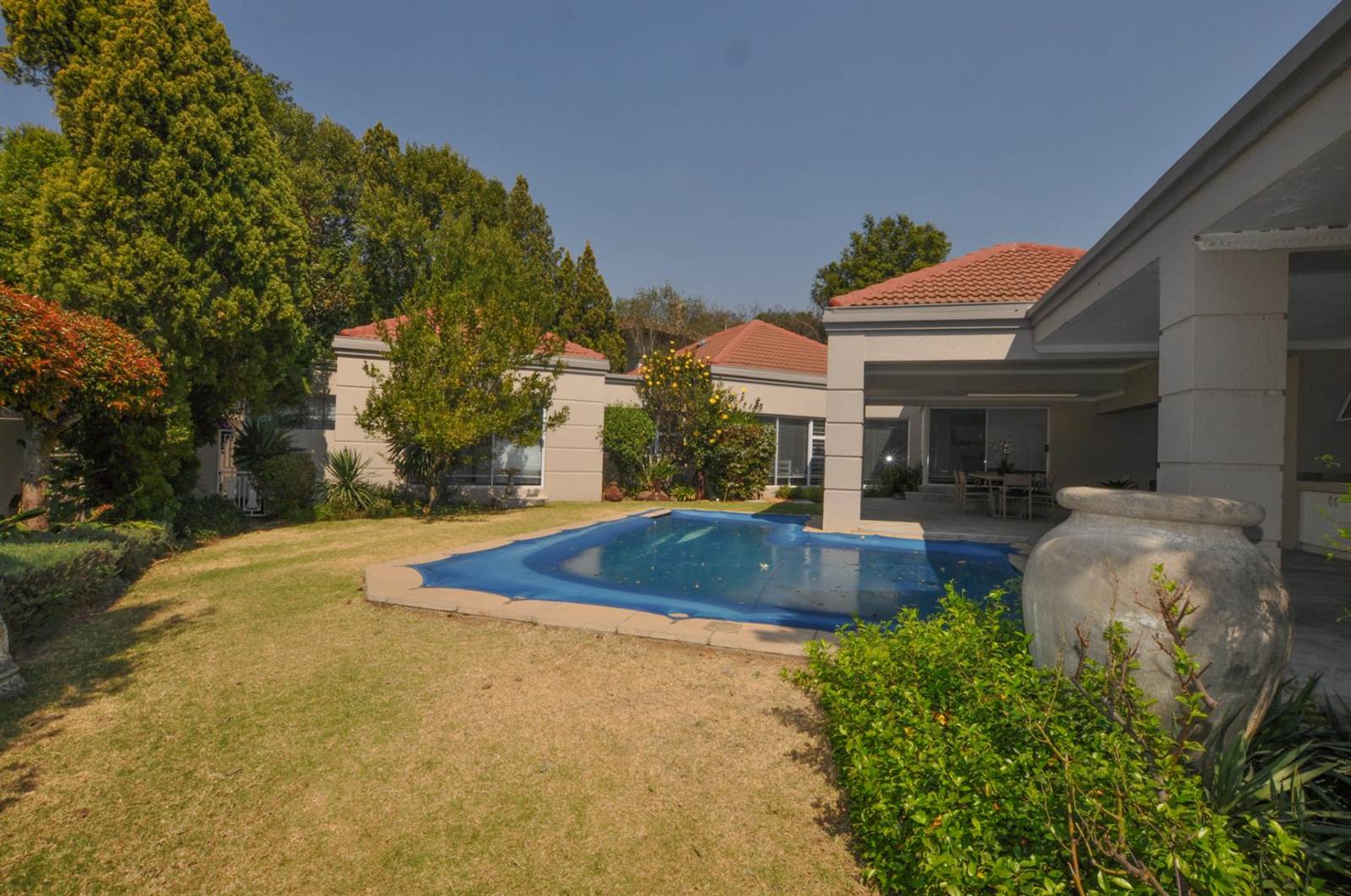 4 Bed Townhouse in Bryanston photo number 5