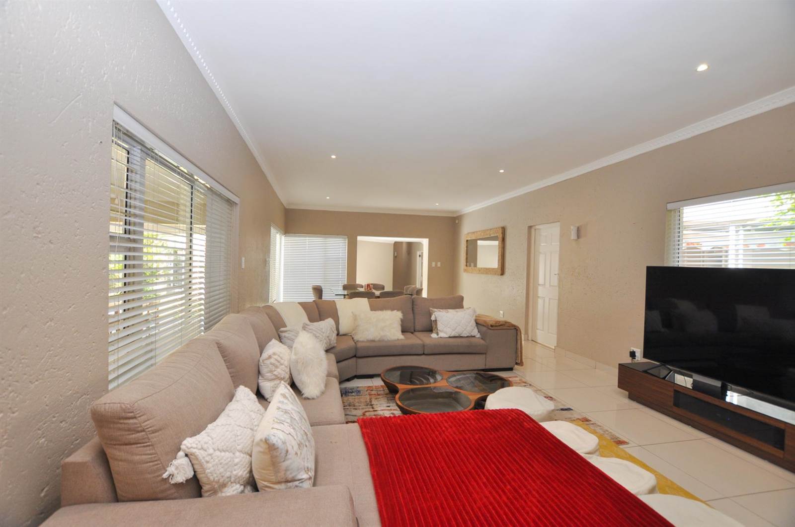 4 Bed Townhouse in Bryanston photo number 6
