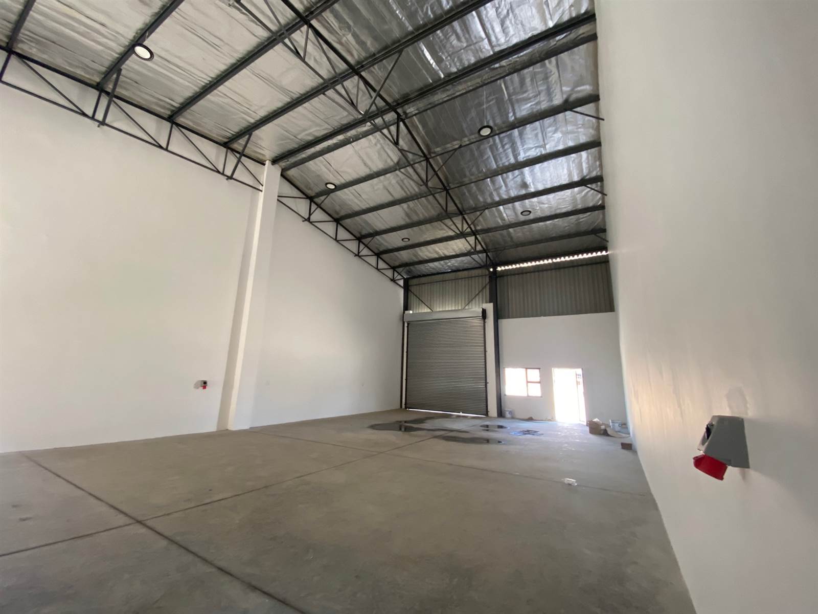 175  m² Commercial space in Ladanna photo number 2