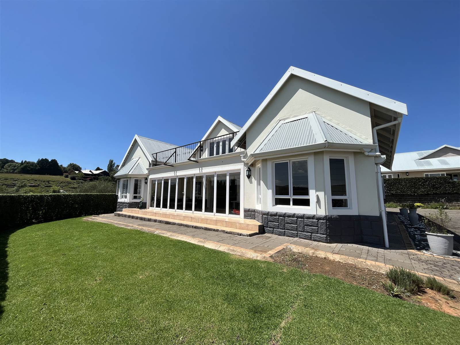 4 Bed House in Underberg photo number 18