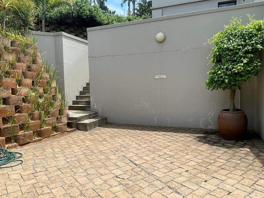 2 Bed Apartment in Umhlanga Rocks photo number 28
