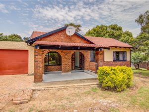 2 Bed House in Birch Acres