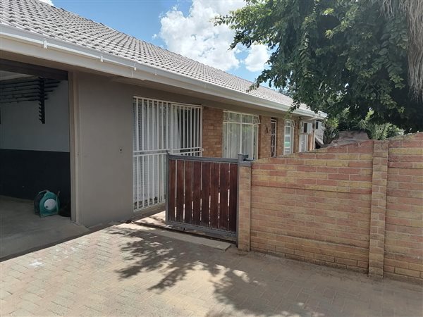 4 Bed House in Fauna