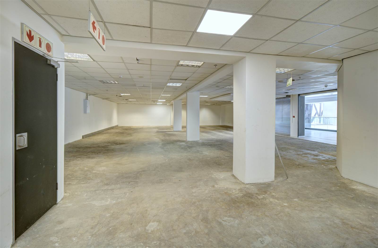 422  m² Retail Space in Benmore Gardens photo number 18