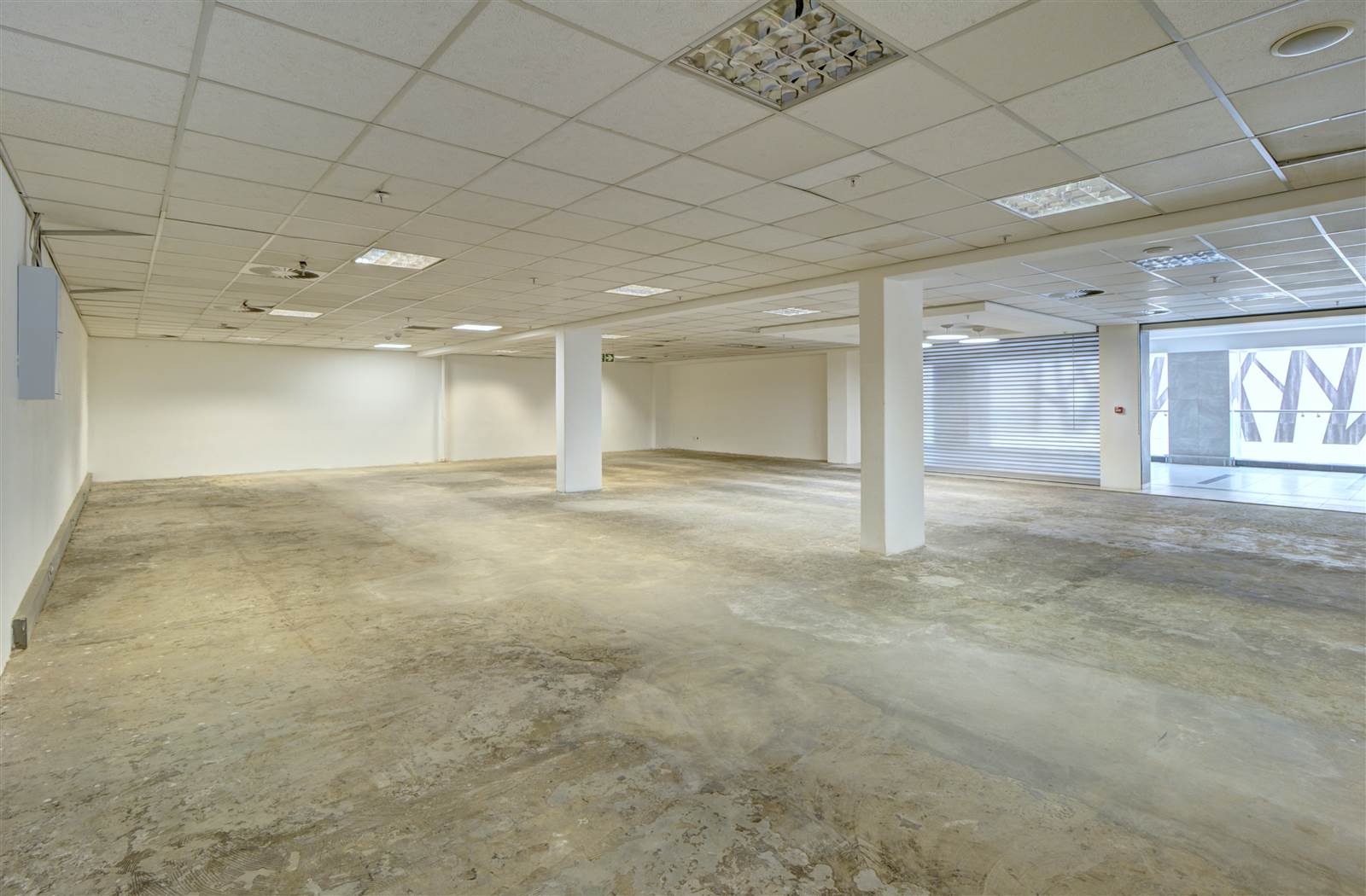 422  m² Retail Space in Benmore Gardens photo number 7