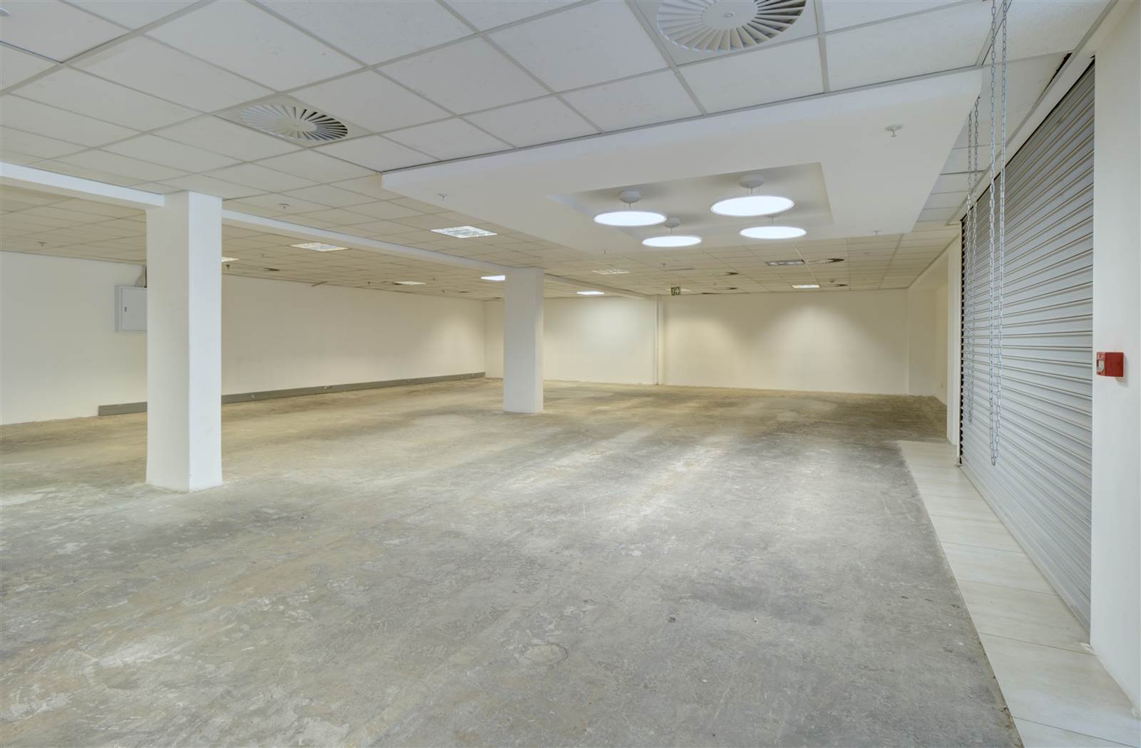 422  m² Retail Space in Benmore Gardens photo number 3