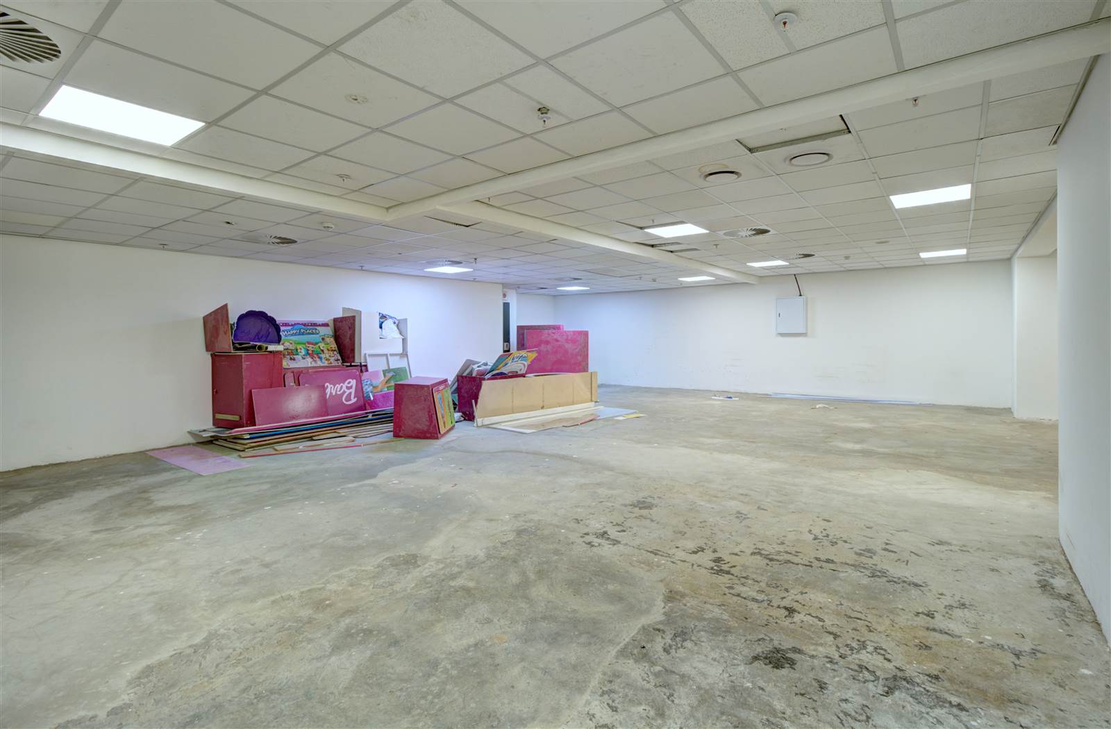 422  m² Retail Space in Benmore Gardens photo number 16