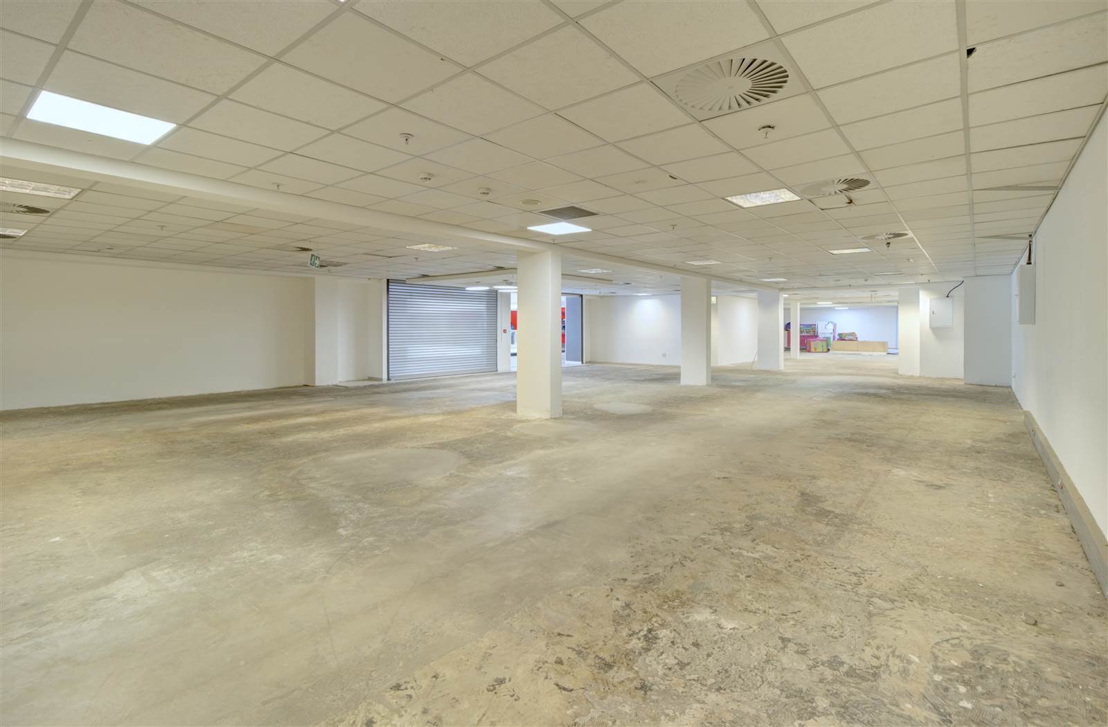 422  m² Retail Space in Benmore Gardens photo number 6