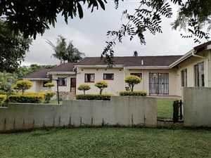 4 Bed House in Port Edward