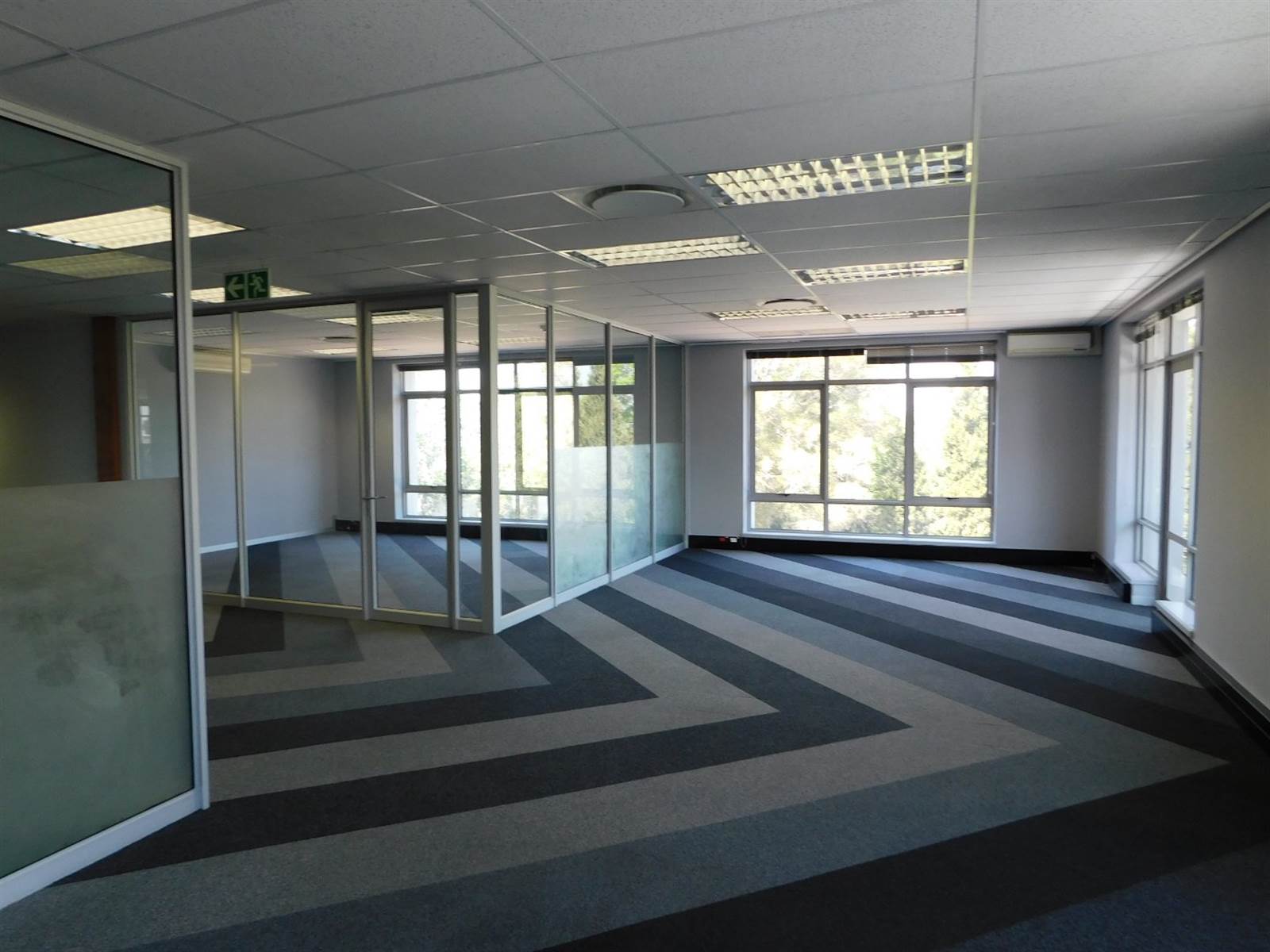 409  m² Commercial space in Illovo photo number 17