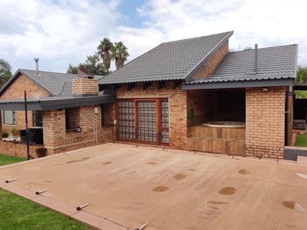 4 Bedroom House