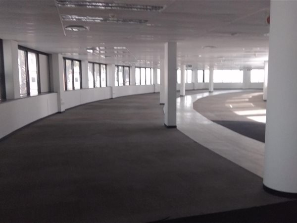 2 078 m² Office Space 2 078 m² Office Space