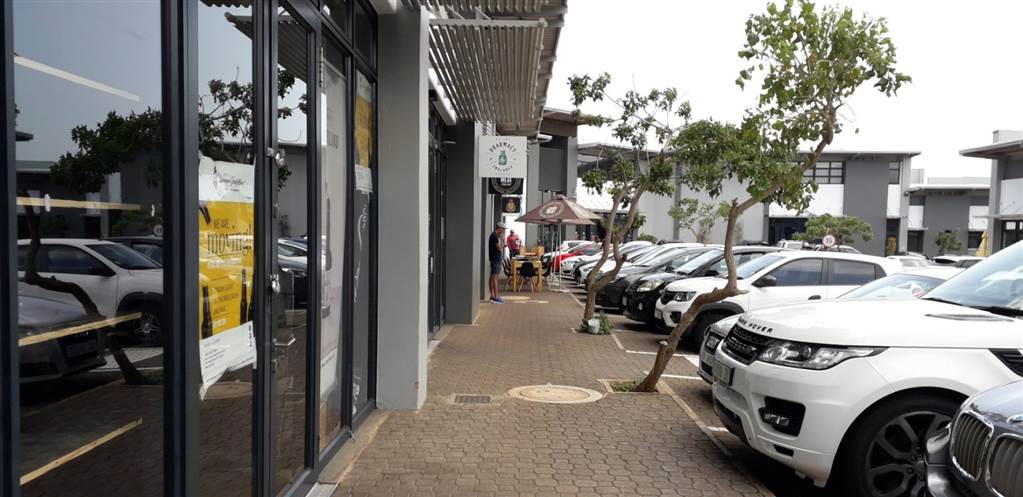 198  m² Retail Space in Umhlanga Ridge photo number 3