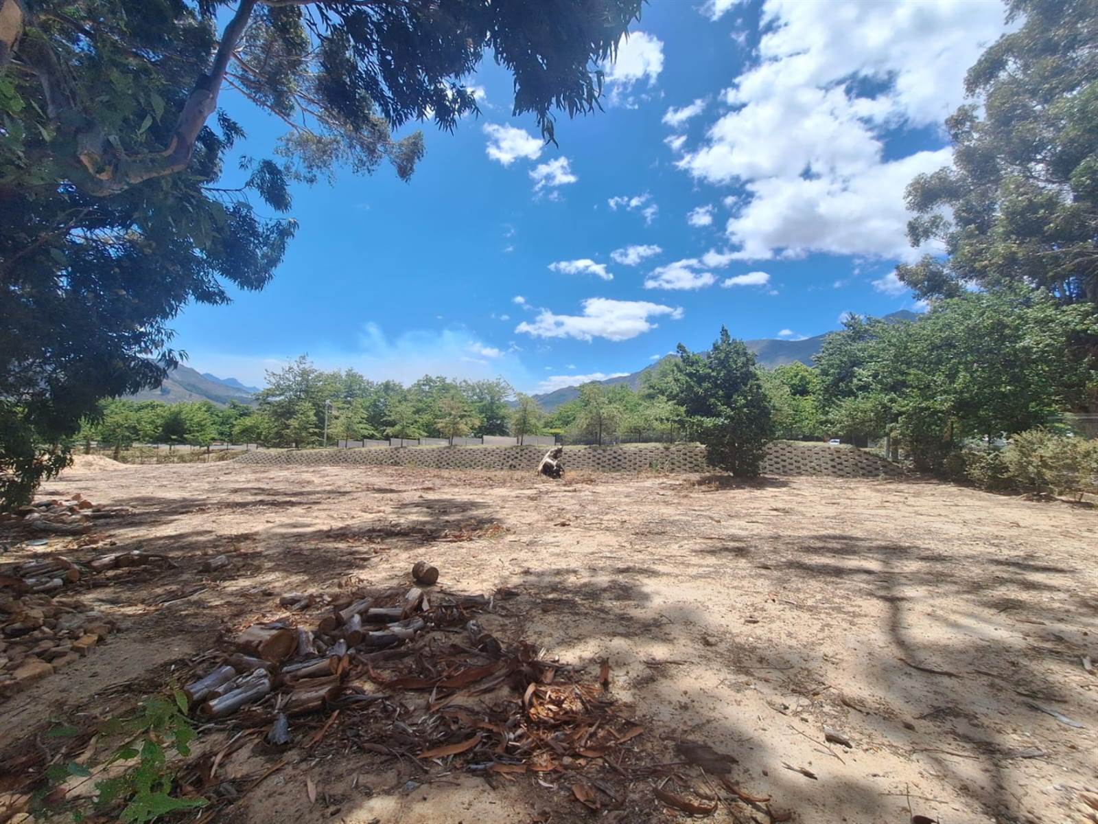 2000 m² Land available in Franschhoek photo number 8