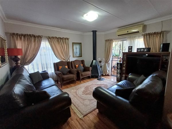 5 Bed House in Clarina